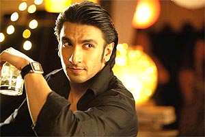  Ranveer Singh: Clean-shaven cutie, handlebar hoodlum or rugged Romeo?
